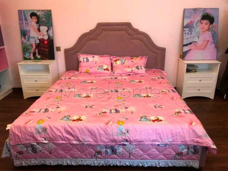 Đang thực hiện công trình thi công nội thất cho phòng ngủ của bé gái tại một nhà lô phố hiện đại ở Phường Sở Dầu, thành phố Hải Phòng.